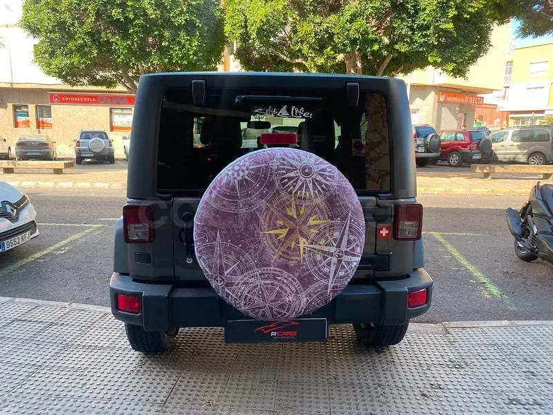 Usado Jeep Wrangler Rubicon 200 CV (147 kW) 2018 Gris / plata SUV