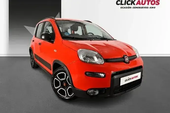 Usado Fiat Panda City Life 71 CV (52 kW) 2022 Rojo Utilitario