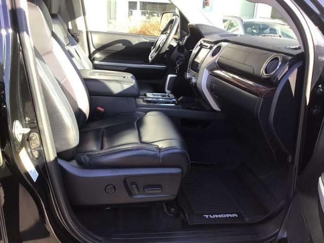 Usado Toyota Tundra Limited 381 CV (280 kW) 2017 Negro Pickup/Camioneta