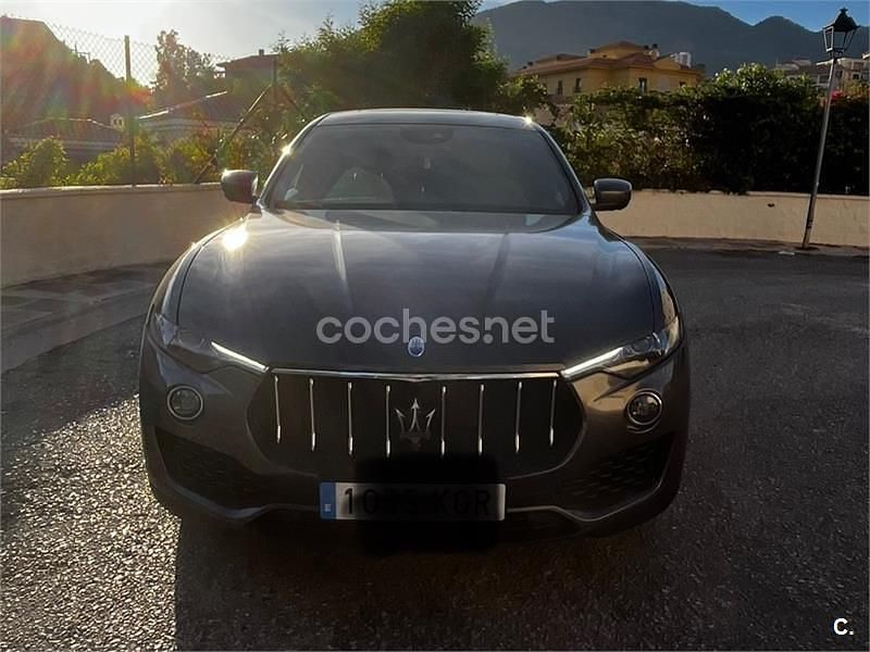Gris / plata Usado 2018 Maserati Levante SUV | 42.900 € (Super precio) - Imagen 1/4