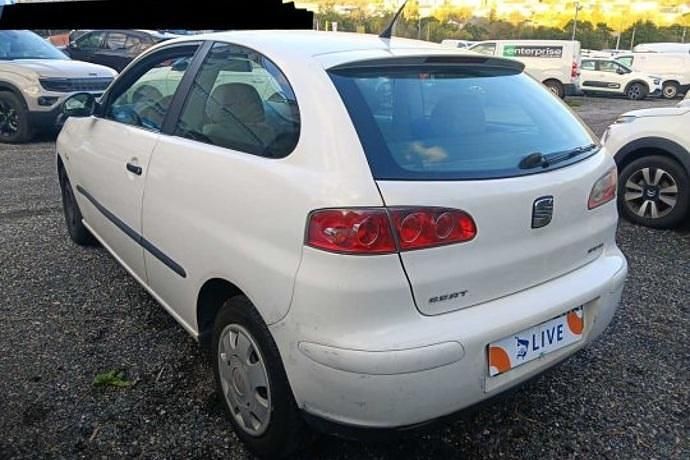 Usado Seat Ibiza Stella 65 CV (47 kW) 2002 Utilitario