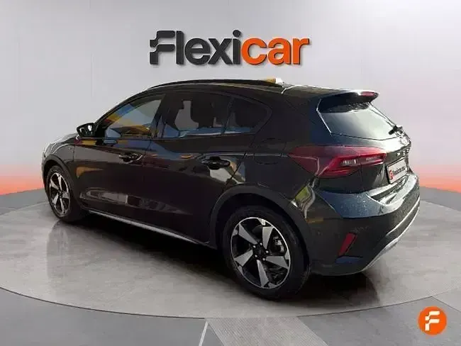 Usado Ford Focus ST-Line 155 CV (114 kW) 2024 Negro Berlina