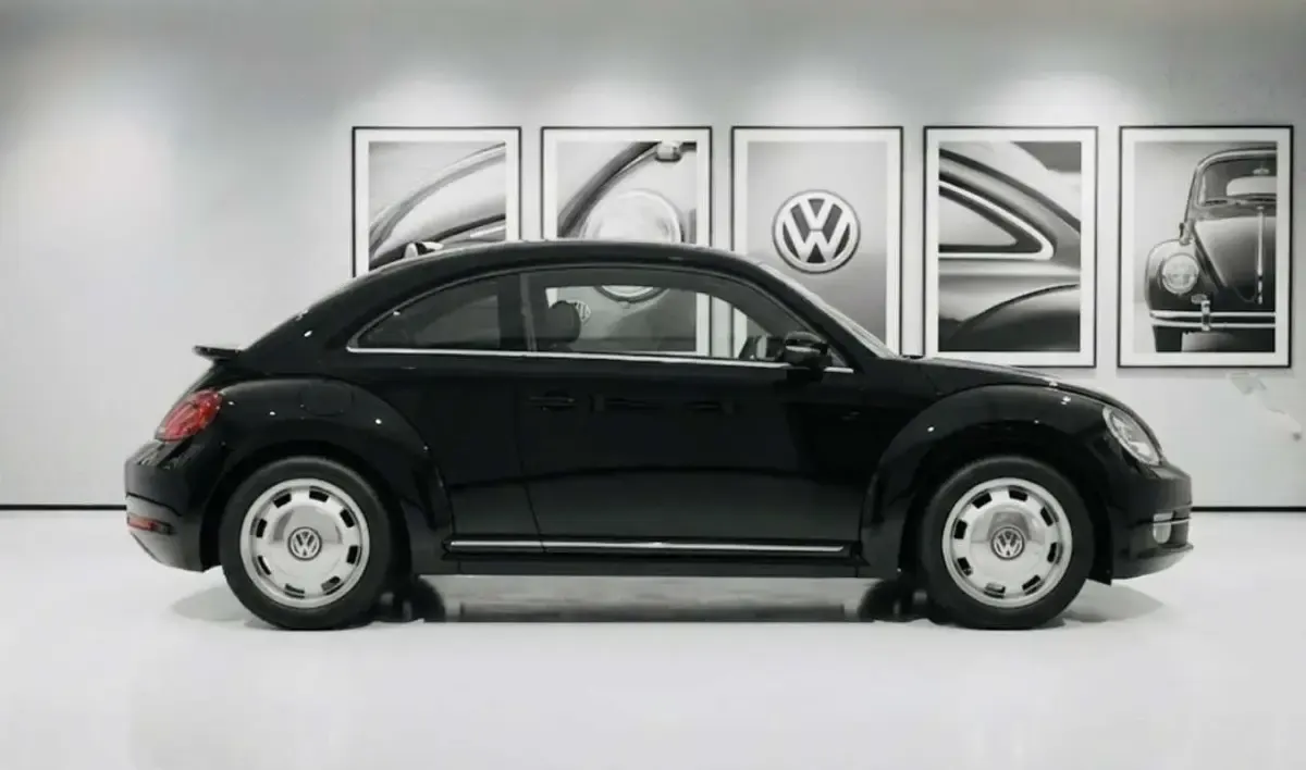 Usado VW Beetle Edition 105 CV (77 kW) 2013 Negro Utilitario