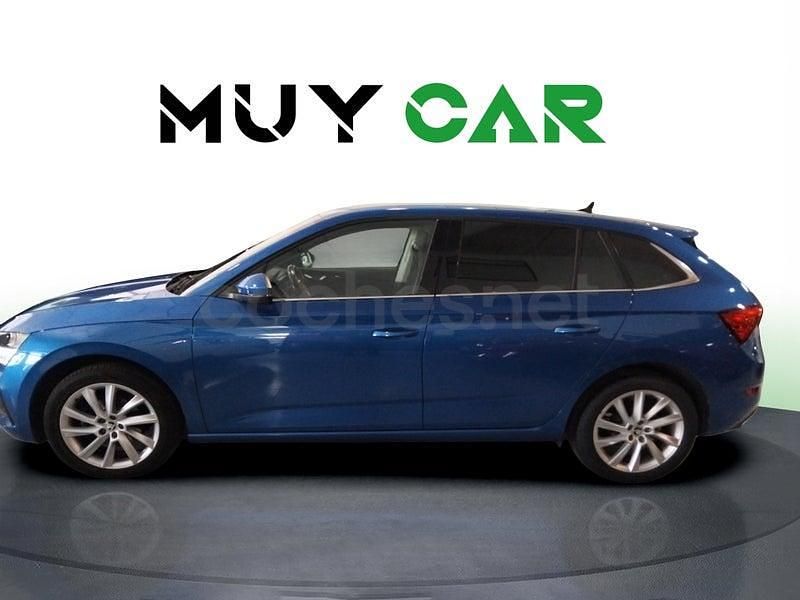 Usado Skoda Scala Ambition 116 CV (85 kW) 2020 Azul Utilitario