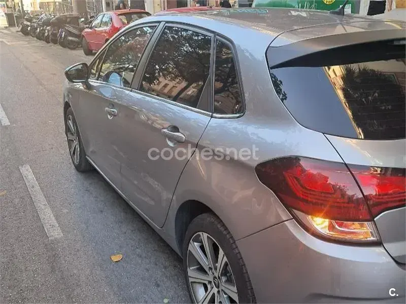 Usado Citroën C4 Feel 99 CV (72 kW) 2015 Gris / plata Berlina