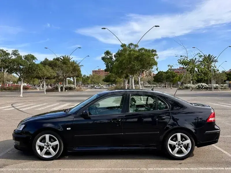 Usado Saab 9-3 Vector 150 CV (110 kW) 2007 Negro Berlina