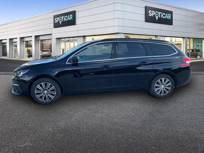 Usado Peugeot 308 SW Allure 130 CV (95 kW) 2020 Negro Familiar