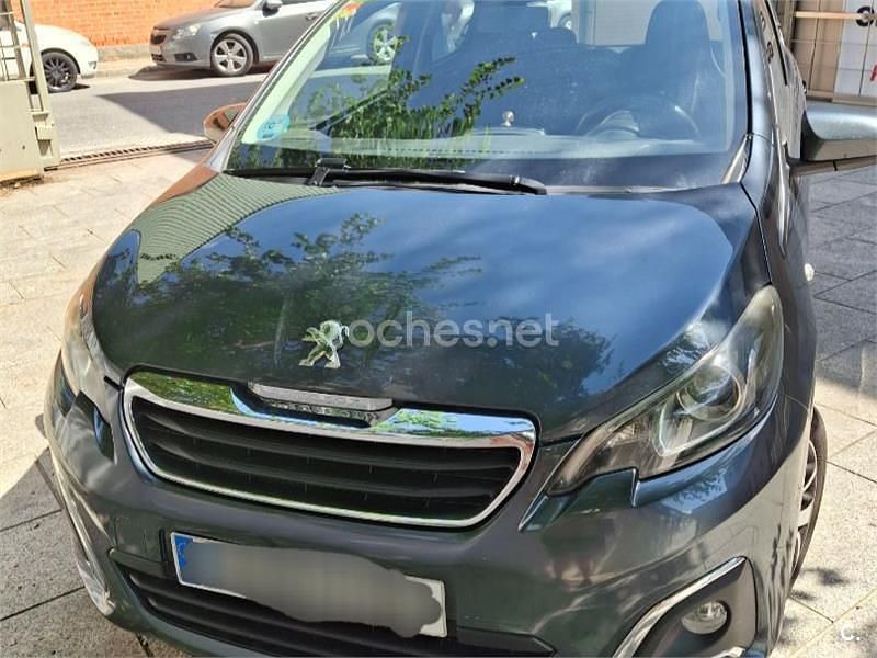 Gris / plata Usado 2016 Peugeot 108 Allure Utilitario | 6000 € (Precio justo) - Imagen 1/4