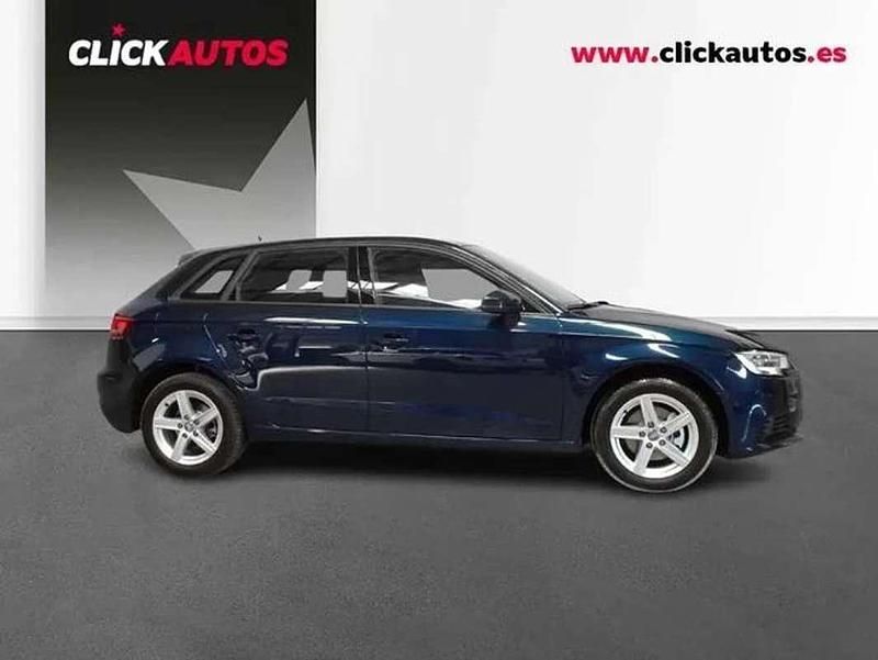 Usado Audi A3 Comfort 150 CV (110 kW) 2020 Azul Berlina
