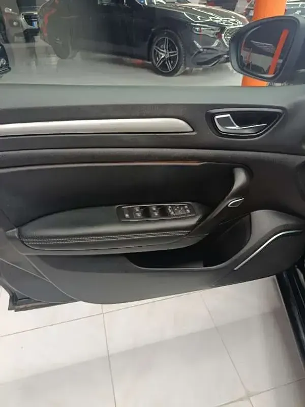Usado Renault Mégane GrandTour Life 101 CV (74 kW) 2016 Negro Familiar