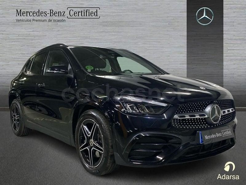 Usado Mercedes GLA200 AMG line 150 CV (110 kW) 2024 Negro SUV