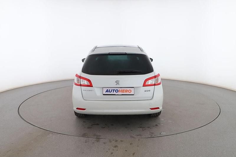 Usado Peugeot 508 Allure 150 CV (110 kW) 2014 Blanco Familiar