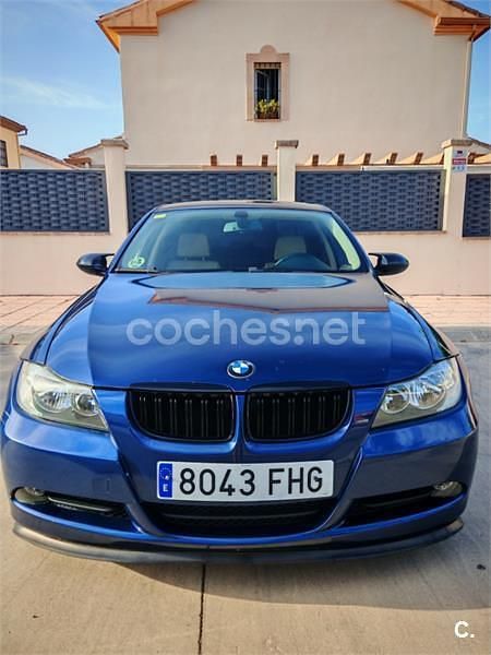 Azul Usado 2006 BMW 320 Berlina | 9490 € (Caro) - Imagen 1/4