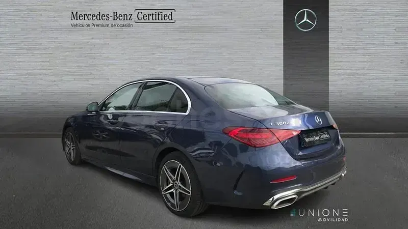 Usado Mercedes C300e 313 CV (230 kW) 2025 Azul Berlina