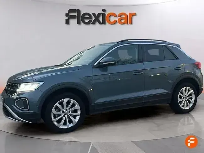 Usado VW T-Roc Life 150 CV (110 kW) 2023 Azul SUV