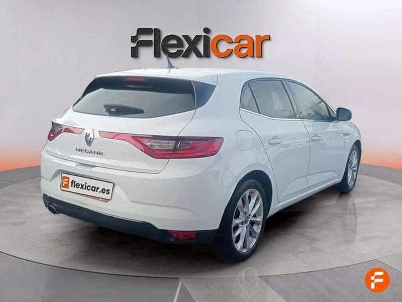 Usado Renault Mégane IV LIMITED 132 CV (97 kW) 2018 Blanco Utilitario