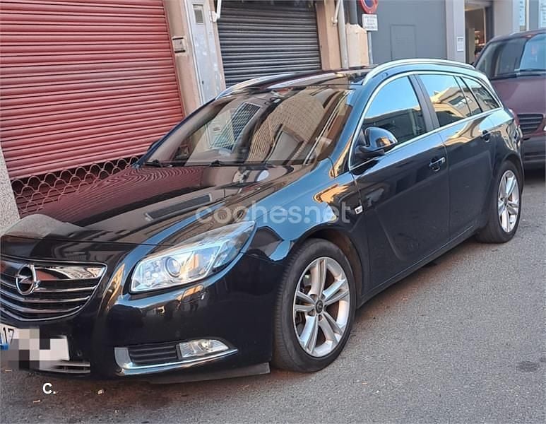 Negro Usado 2011 Opel Insignia Eco Familiar | 5000 € (Precio justo) - Imagen 1/4