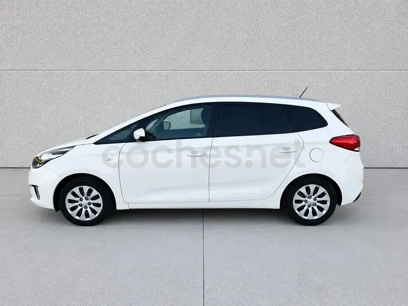 Usado Kia Carens 135 CV (99 kW) 2016 Blanco Monovolumen