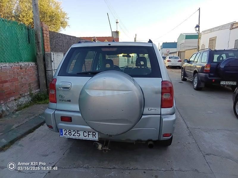 Usado Toyota RAV4 Sol 150 CV (110 kW) 2003 Gris / plata SUV