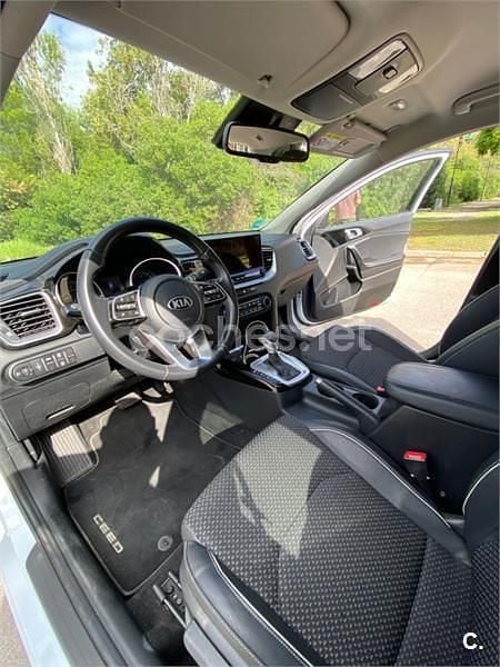 Usado Kia Ceed GT GT-Line 136 CV (100 kW) 2021 Blanco Familiar