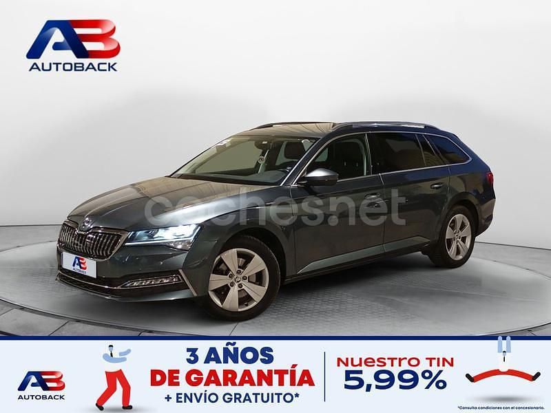 Gris / plata Usado 2020 Skoda Superb SportLine Familiar | 17.950 € (Precio justo) - Imagen 1/3