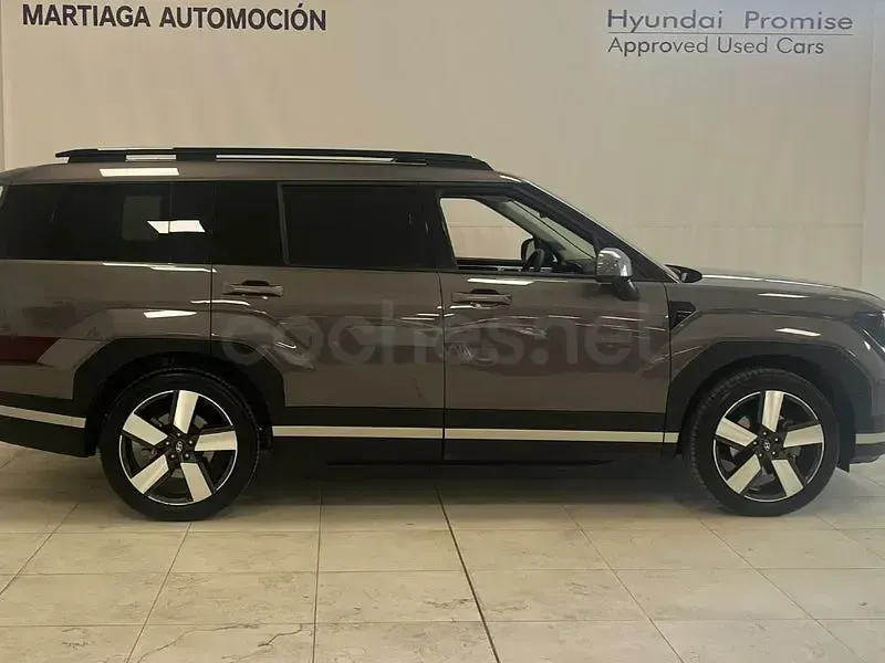 Usado Hyundai Santa Fe Style 215 CV (158 kW) 2025 Gris / plata SUV