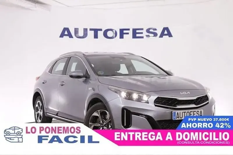 Usado Kia XCeed 140 CV (102 kW) 2025 Gris / plata SUV