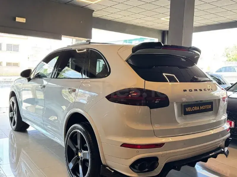 Usado Porsche Cayenne Platinum Edition 262 CV (192 kW) 2017 Blanco SUV