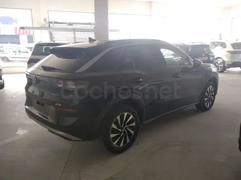 Nuevo VW T-Roc Edition 116 CV (85 kW) 2025 Negro SUV