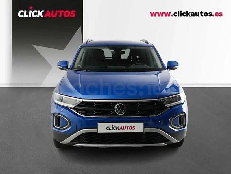 Usado VW T-Roc Life 110 CV (80 kW) 2024 Azul SUV