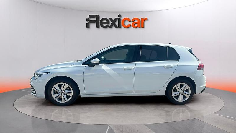 Usado VW Golf VIII Life 110 CV (80 kW) 2021 Blanco Berlina