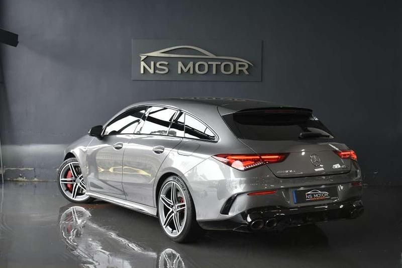 Usado Mercedes CLA45 AMG Shooting Brake AMG 421 CV (309 kW) 2020 Gris Familiar