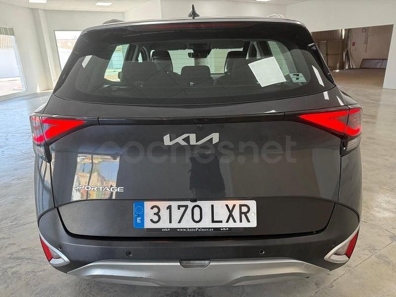 Usado Kia Sportage 150 CV (110 kW) 2022 Gris / plata SUV