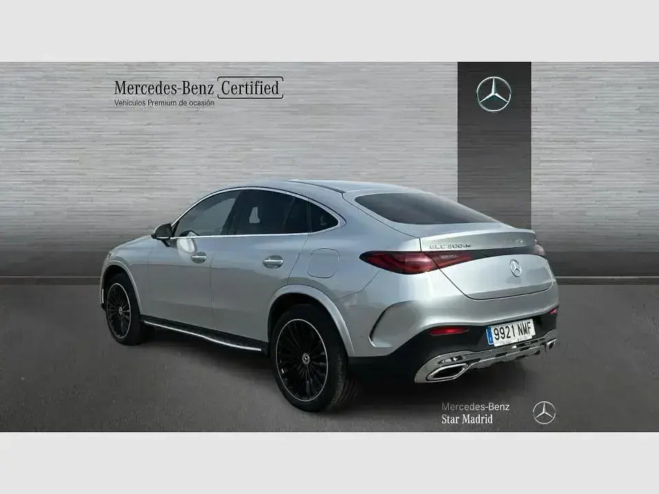Usado Mercedes GLC300e 333 CV (244 kW) 2026 Gris SUV