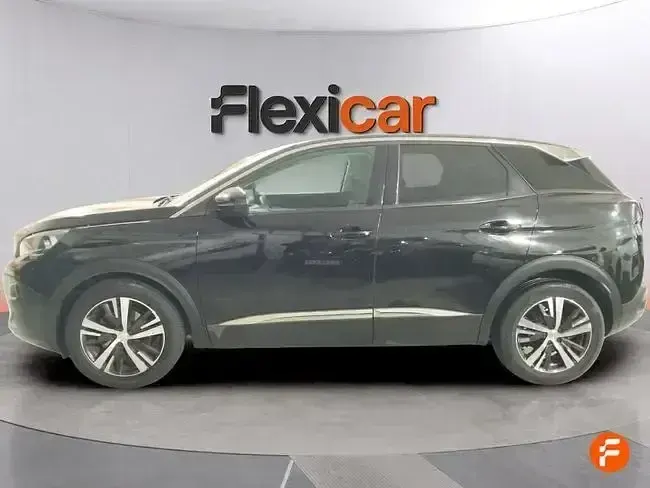 Usado Peugeot 3008 Allure 130 CV (95 kW) 2017 Negro SUV