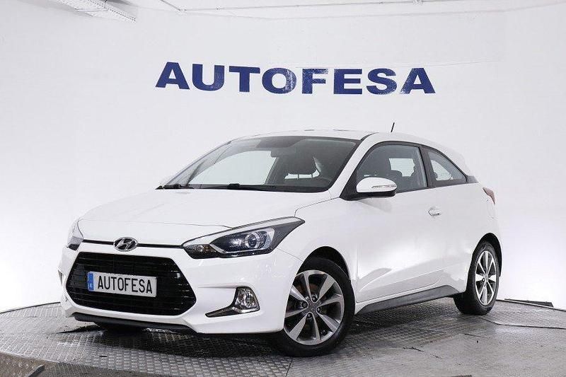 Blanco Usado 2017 Hyundai i20 Coupe | 10.500 € (Precio justo) - Imagen 1/4