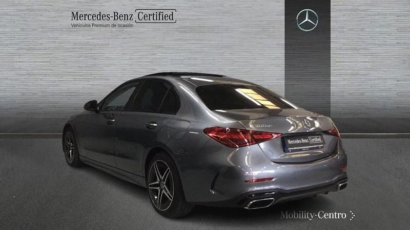 Usado Mercedes C300 197 CV (144 kW) 2024 Gris selenita Berlina