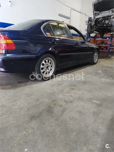Usado BMW 320 150 CV (110 kW) 2001 Azul Berlina