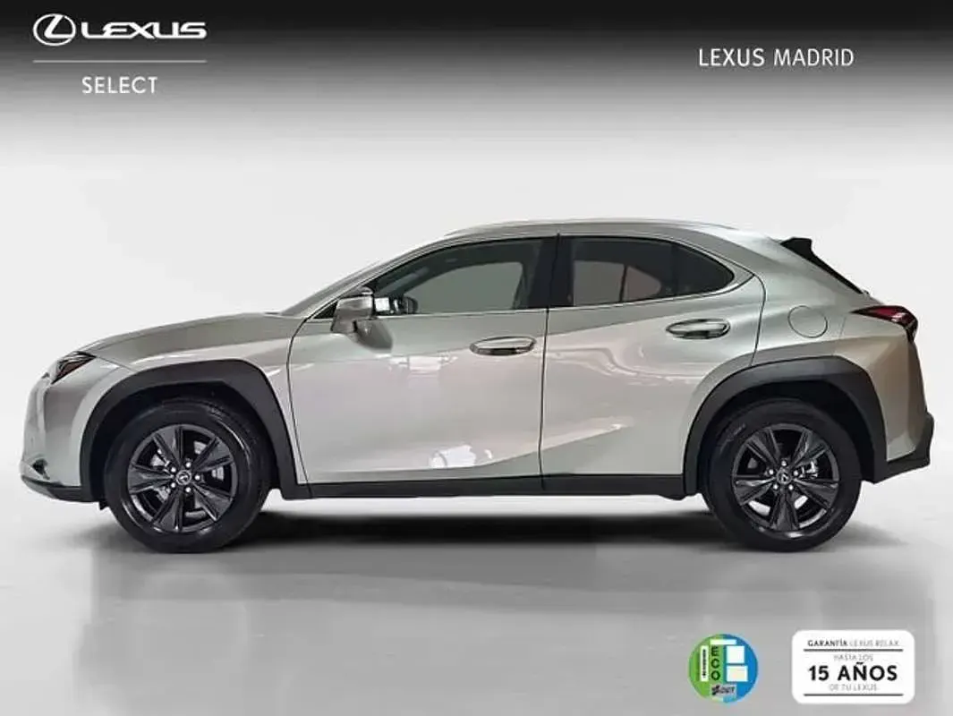 Usado Lexus UX 300h 199 CV (146 kW) 2025 Plateado SUV