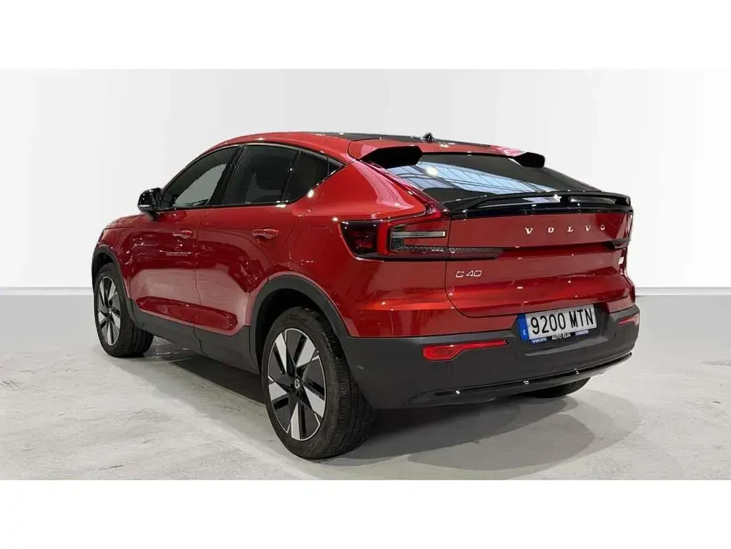 Usado Volvo EC40 Core 175 kW (238 CV) 2024 Rojo SUV
