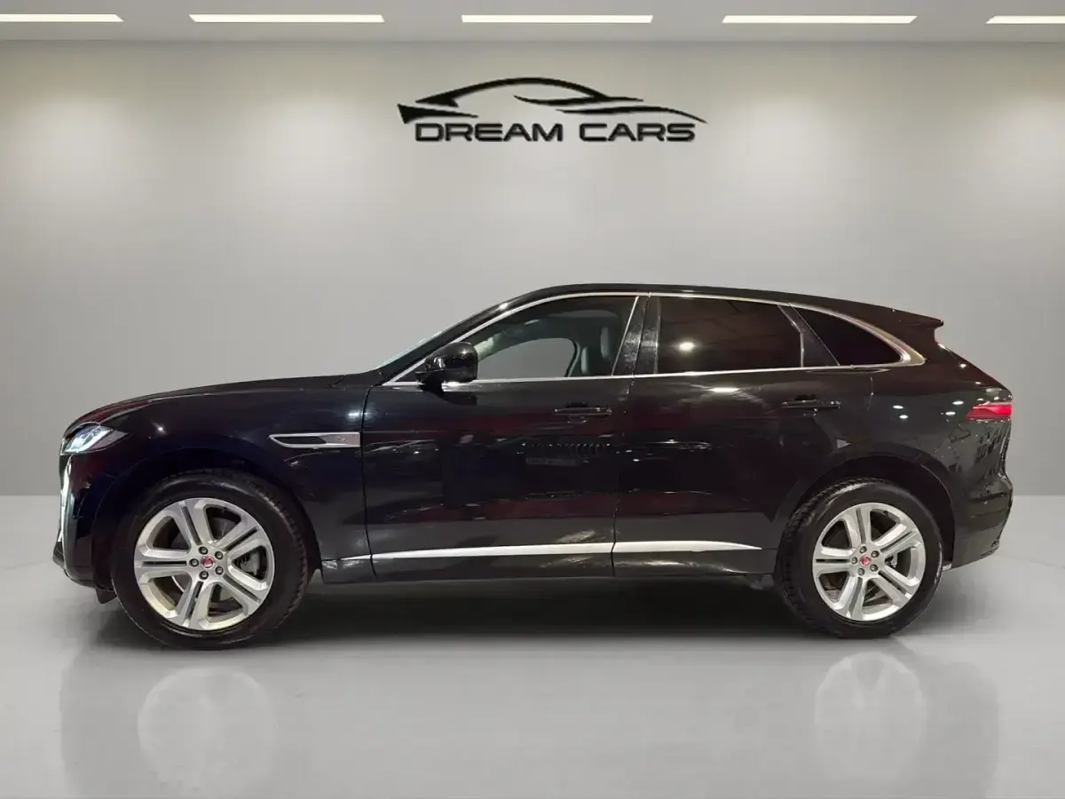Usado Jaguar F-Pace SE 204 CV (150 kW) 2023 Negro SUV