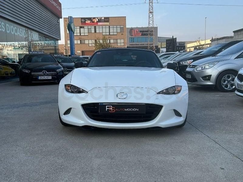 Usado Mazda MX5 Inclusive 160 CV (117 kW) 2017 Blanco Descapotable