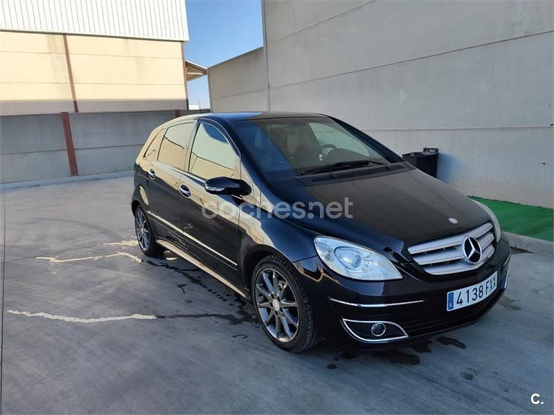 Negro Usado 2005 Mercedes B180 Monovolumen | 8900 € - Imagen 1/3