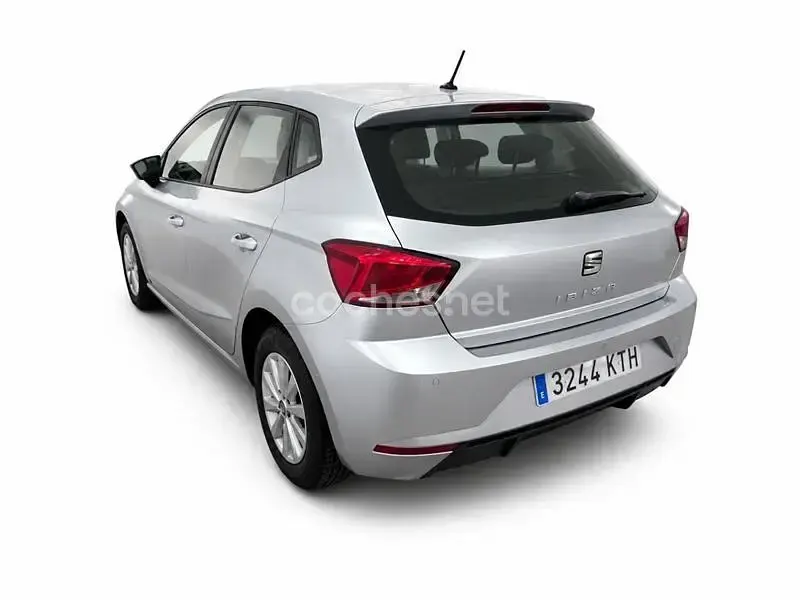 Usado Seat Ibiza Style 95 CV (69 kW) 2019 Gris / plata Utilitario