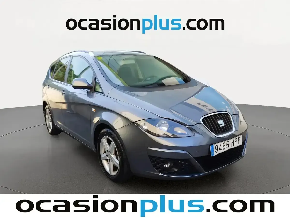 Usado Seat Altea Ecomotive 105 CV (77 kW) 2013 Gris Monovolumen