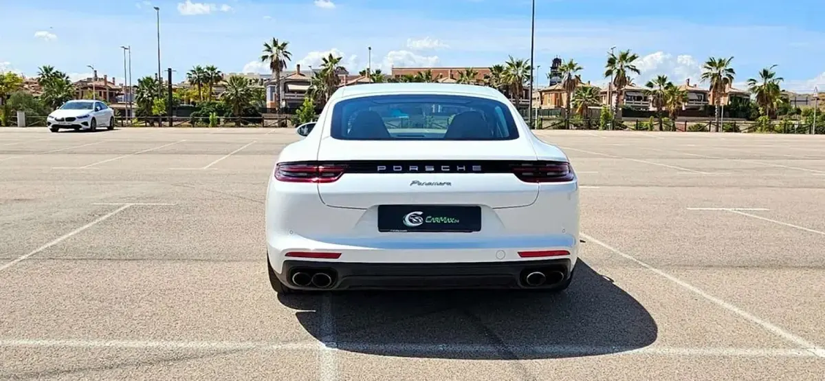 Usado Porsche Panamera 4 330 CV (242 kW) 2018 Blanco Berlina