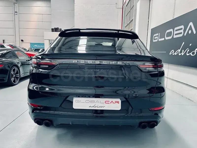 Usado Porsche Cayenne Turbo 550 CV (404 kW) 2019 Negro SUV