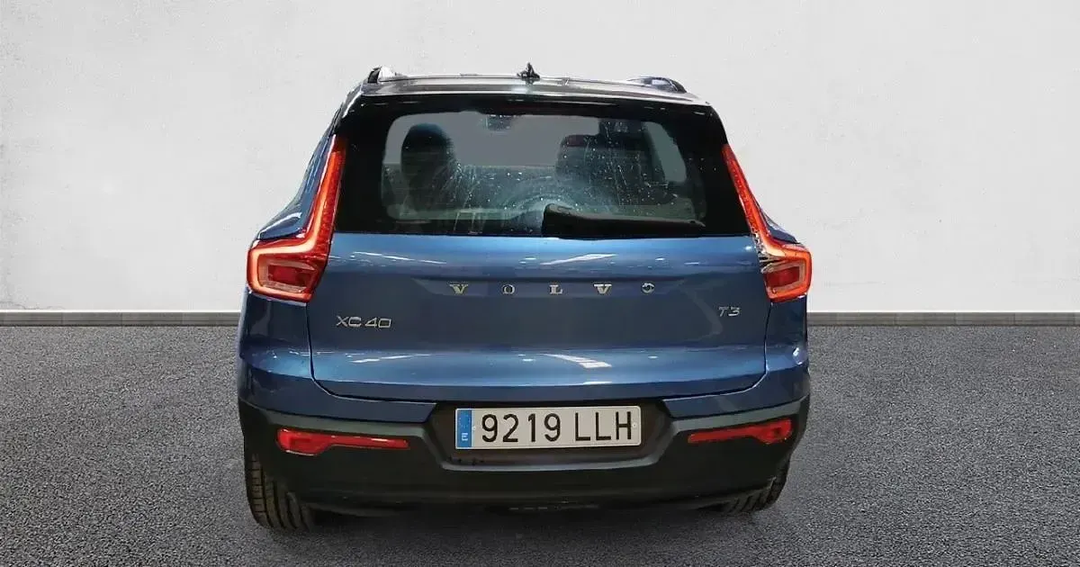 Usado Volvo XC40 Momentum 163 CV (119 kW) 2020 SUV