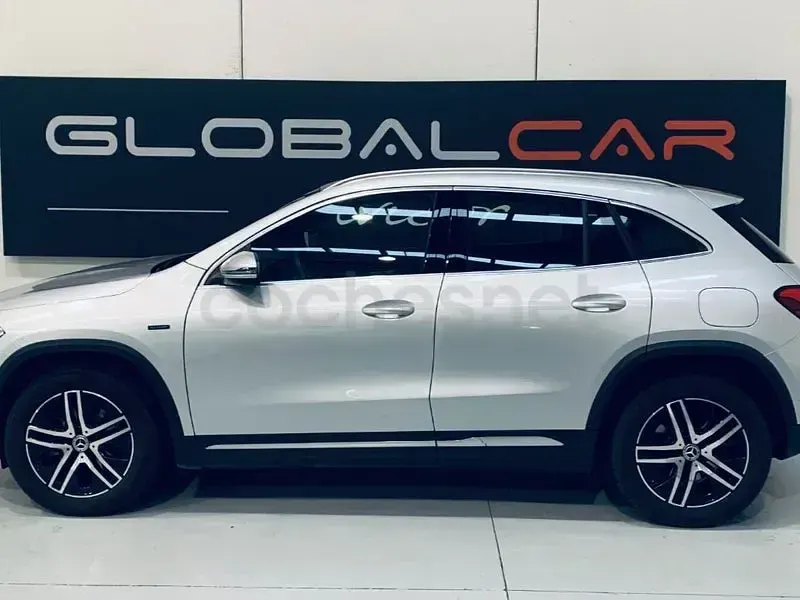 Usado Mercedes GLA250 218 CV (160 kW) 2021 Gris / plata SUV