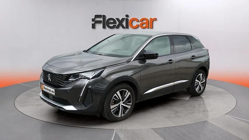 Usado Peugeot 3008 Active 131 CV (96 kW) 2023 Gris SUV